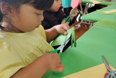 TRƯỜNG MG HOA SỮA – LỚP CHỒI – CẮT DÁN LỒNG ĐÈN TRUNG THU