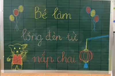 TRƯỜNG MG HOA SỮA – LỚP MẦM- BÉ LÀM LỒNG ĐÈN TỪ NẮP CHAI