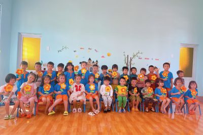 LAM HOA TẶNG MẸ NGÀY 20/10 – LỚP LÁ 1