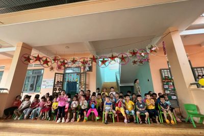 LỚP LÁ 1- LÀM THIỆP TẶNG MẸ NGÀY 20/10