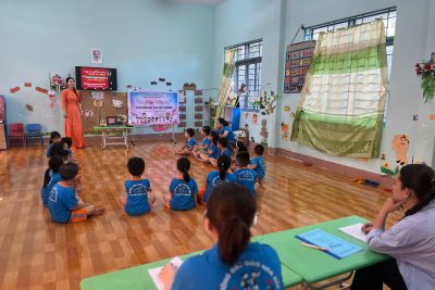 -LÁ 1 -NGUYỄN THỊ LIÊN HƯƠNG -TIẾT GIÁO VIÊN DẠY GIỎI CẤP TRƯỜNG – ÂM NHẠC ” BÉ QUÉT NHÀ” –