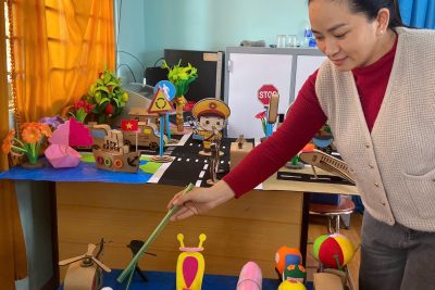 HỘI THI ĐỒ DÙNG TRƯỜNG MG HOA SỮA- GV: NGUYỄN THỊ  DỊU HƯƠNG